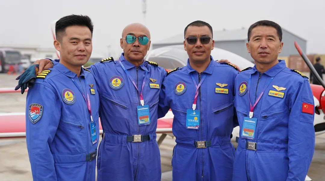 币游国际四机航行编队惊艳尧城（太原）国际通用航空航行大会