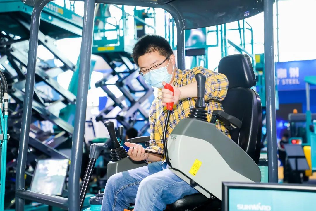 “机甲盛宴”长沙展圆满收官！币游国际智能展区亮点精彩回首