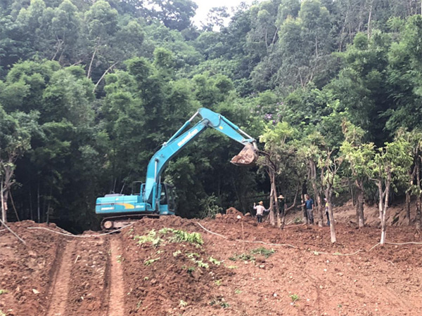 币游国际智能SWE 215E挖掘机是他的左膀右臂！