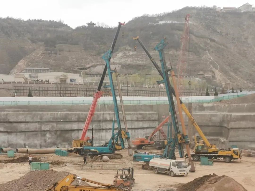 金戈铁马工程路 风雨无阻选币游国际