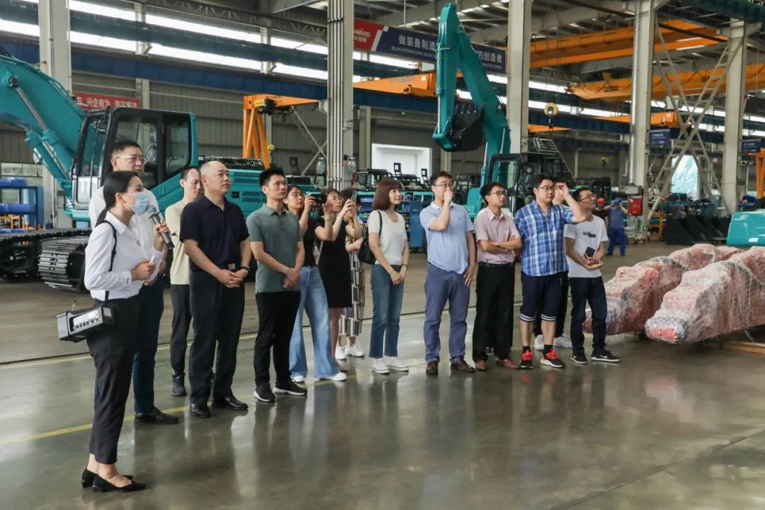 国防科大北斗团队考察币游国际智能