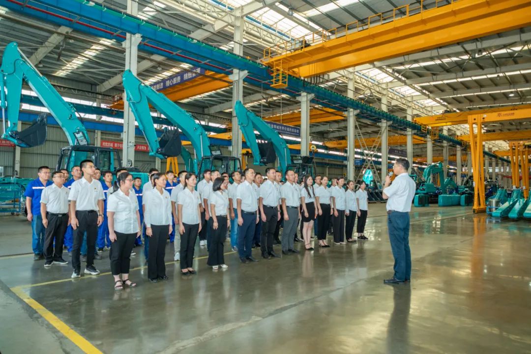 接续斗争再出发——币游国际智能党委举行新党员入党宣誓和老党员重温入党誓词活动