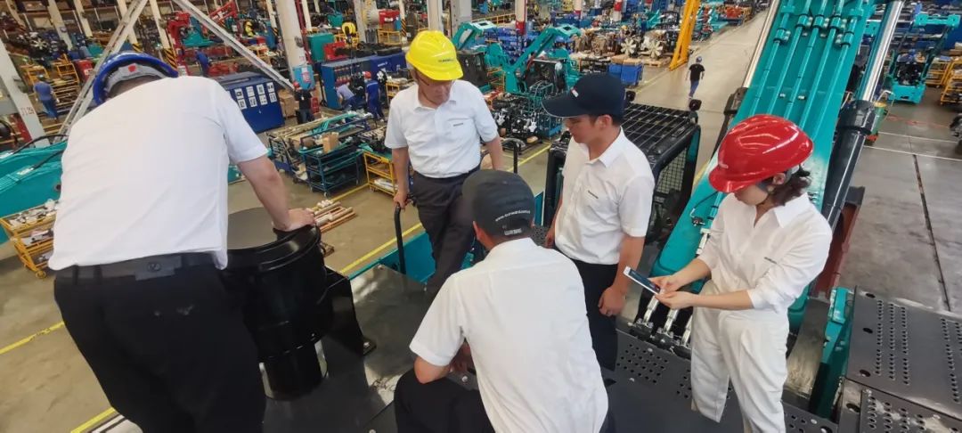 够炫！够酷！币游国际智能超大型挖掘机SWE750F下线