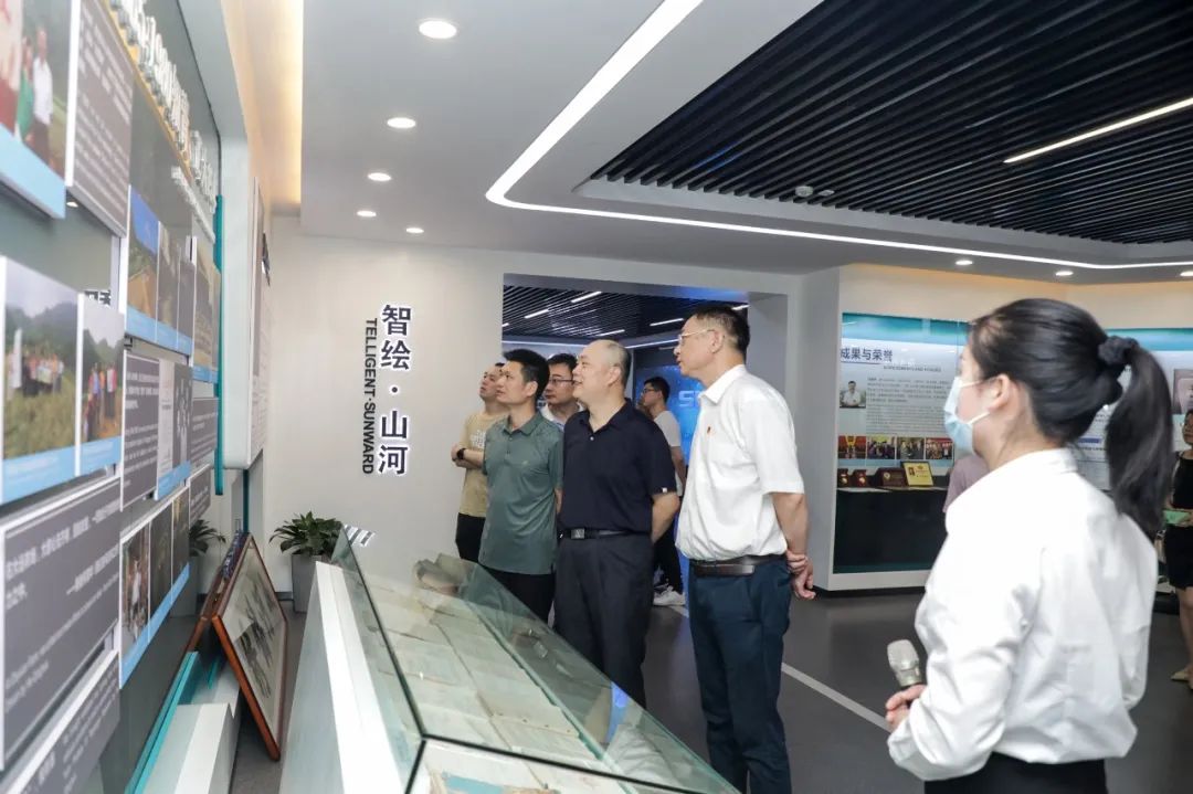 国防科大北斗团队考察币游国际智能