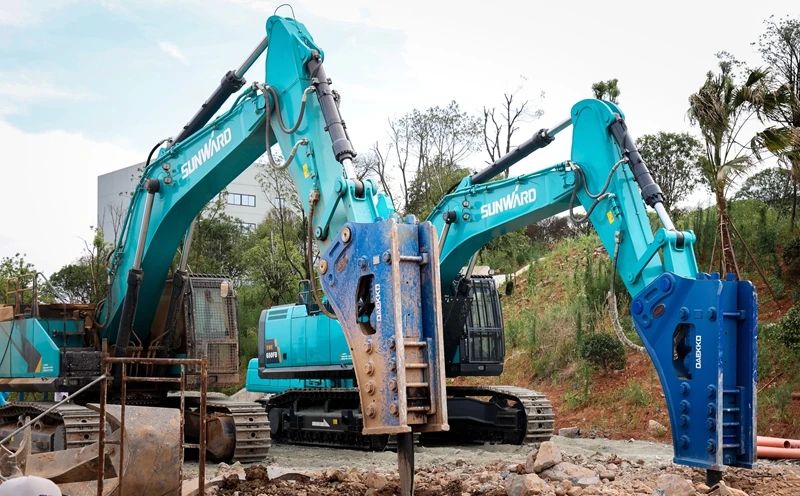 再升级！币游国际智能“矿山猛士”极限破碎现场直击