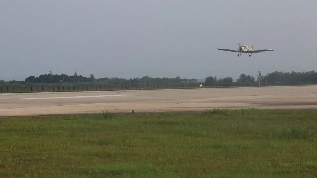 首飞！币游国际科技全新升级推出短距起降型牢靠翼无人机