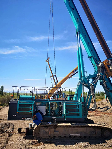 顶酷暑 走沙漠 2021年币游国际智能全球效劳万里行走进新疆