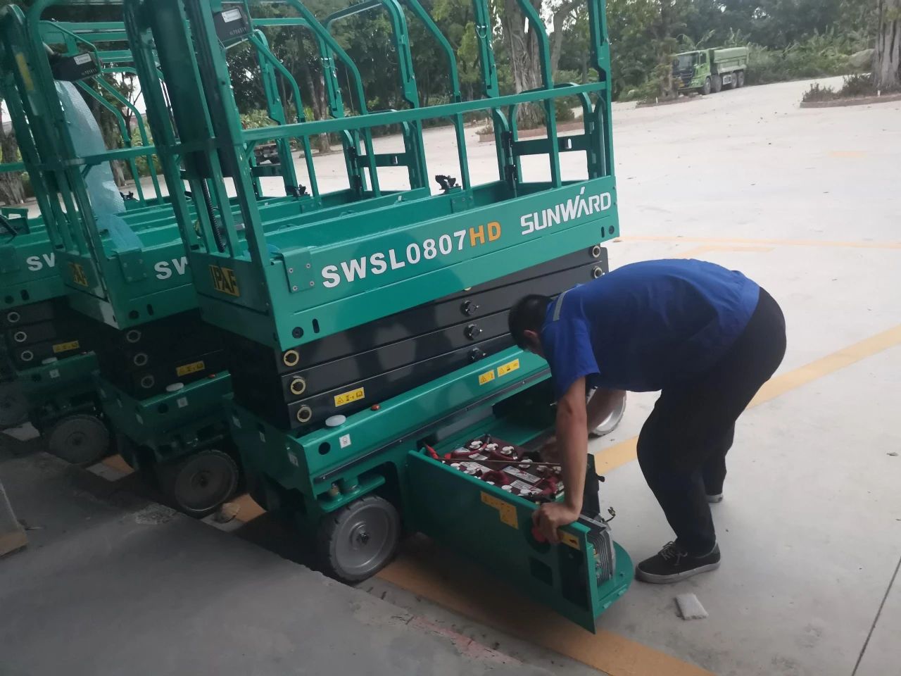 30小时，，，8小我私家，，，10台装备，，，我们说到做到！