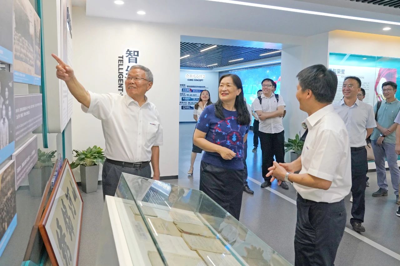 为立异创业精神点赞！中国工程院院士陈晓红一行到访币游国际智能