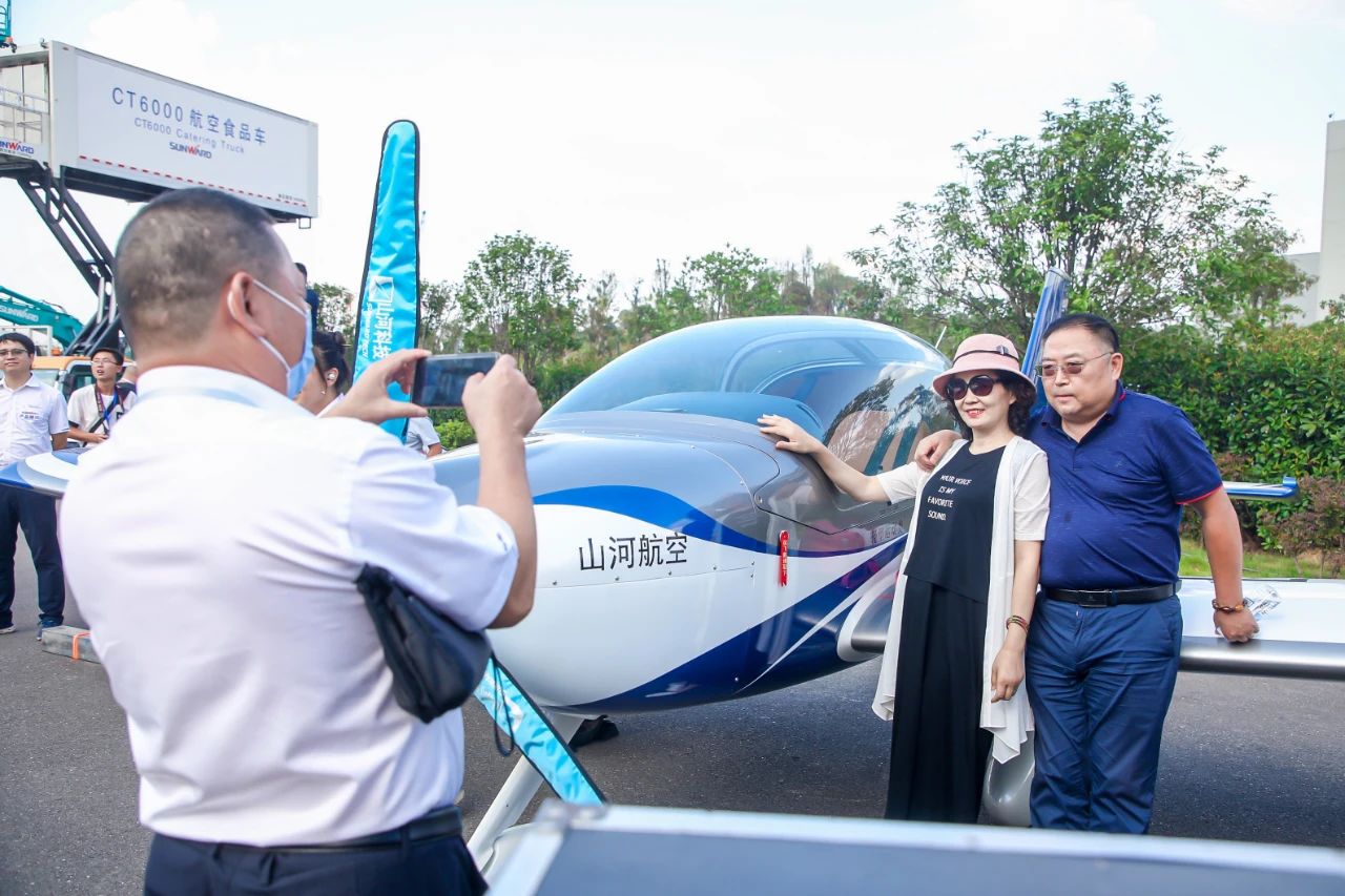 逛展超热闹！币游国际智能效果展示会高能名时势来袭