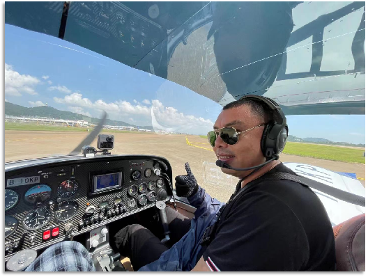 4小时，，，，，，720公里，，，，，，币游国际阿若拉飞到珠海在第13届中国航展等你