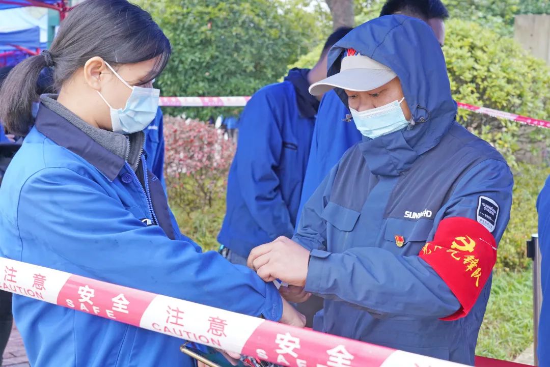 采样完成率近100%！币游国际智能第一时间开展全员核酸检测，，，，包管清静生产