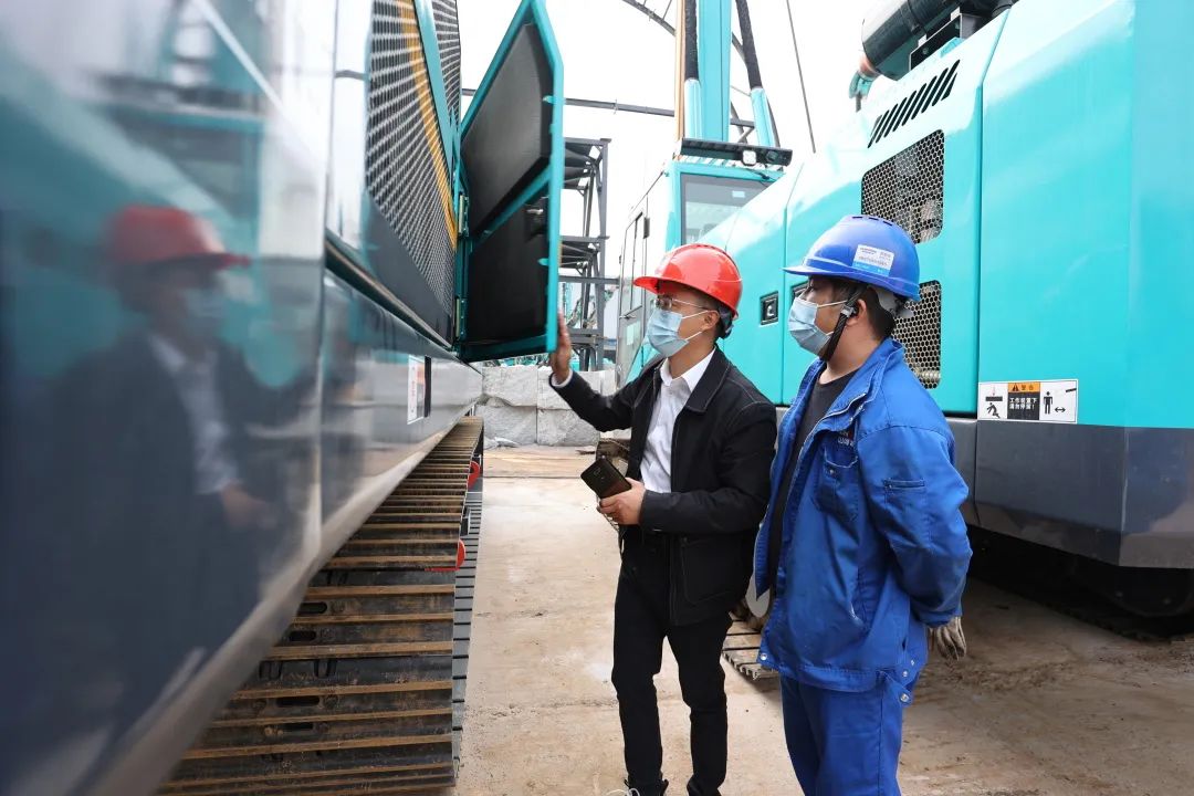 湖南日报：先行先试，，，，，开拓千亿美元新市场！。∥沂∈椎ザ手工程机械装备出口报关 币游国际智能装备 昨天