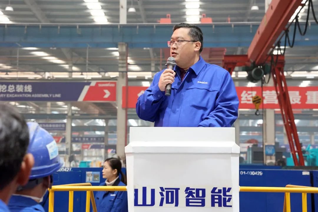 向模范学习！币游国际智能56名职工受到职工职业手艺竞赛表扬