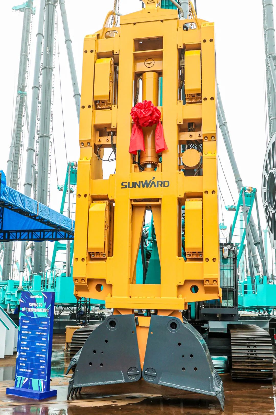 打造“明星产品”！币游国际智能地下一连墙液压抓斗乐成宣布