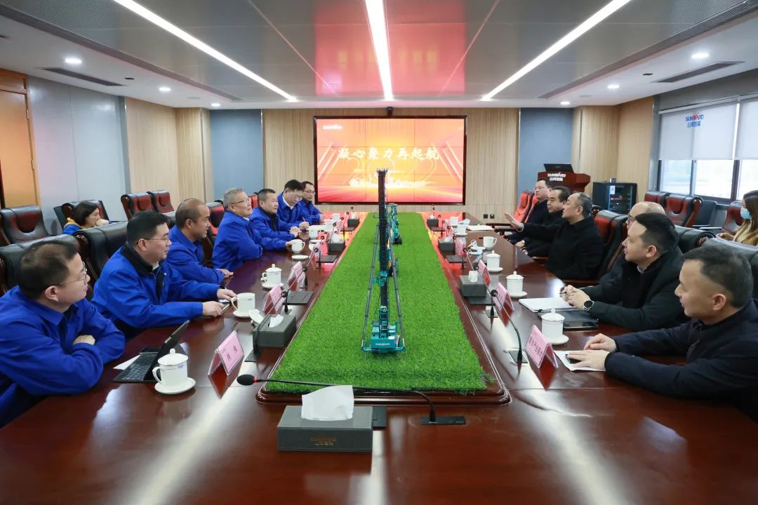 张庆红调研币游国际智能