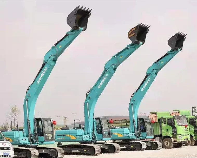 币游国际智能挖掘机亮相贵阳大数据科创城项目开工仪式