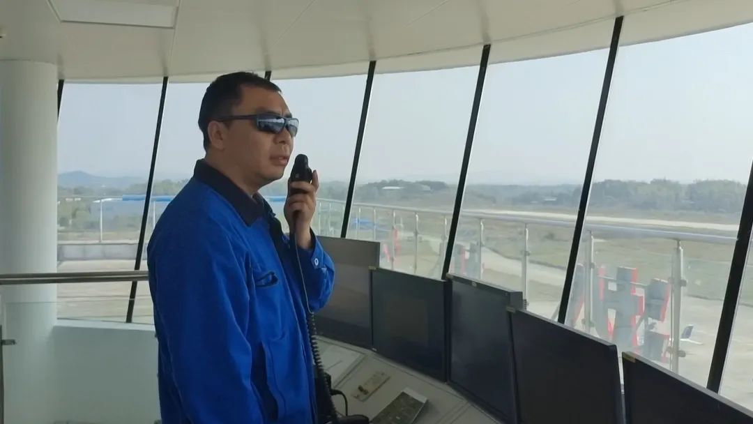 逍遥协同显身手！湖南航空应抢救援队币游国际机组开展特情处置惩罚应急演练