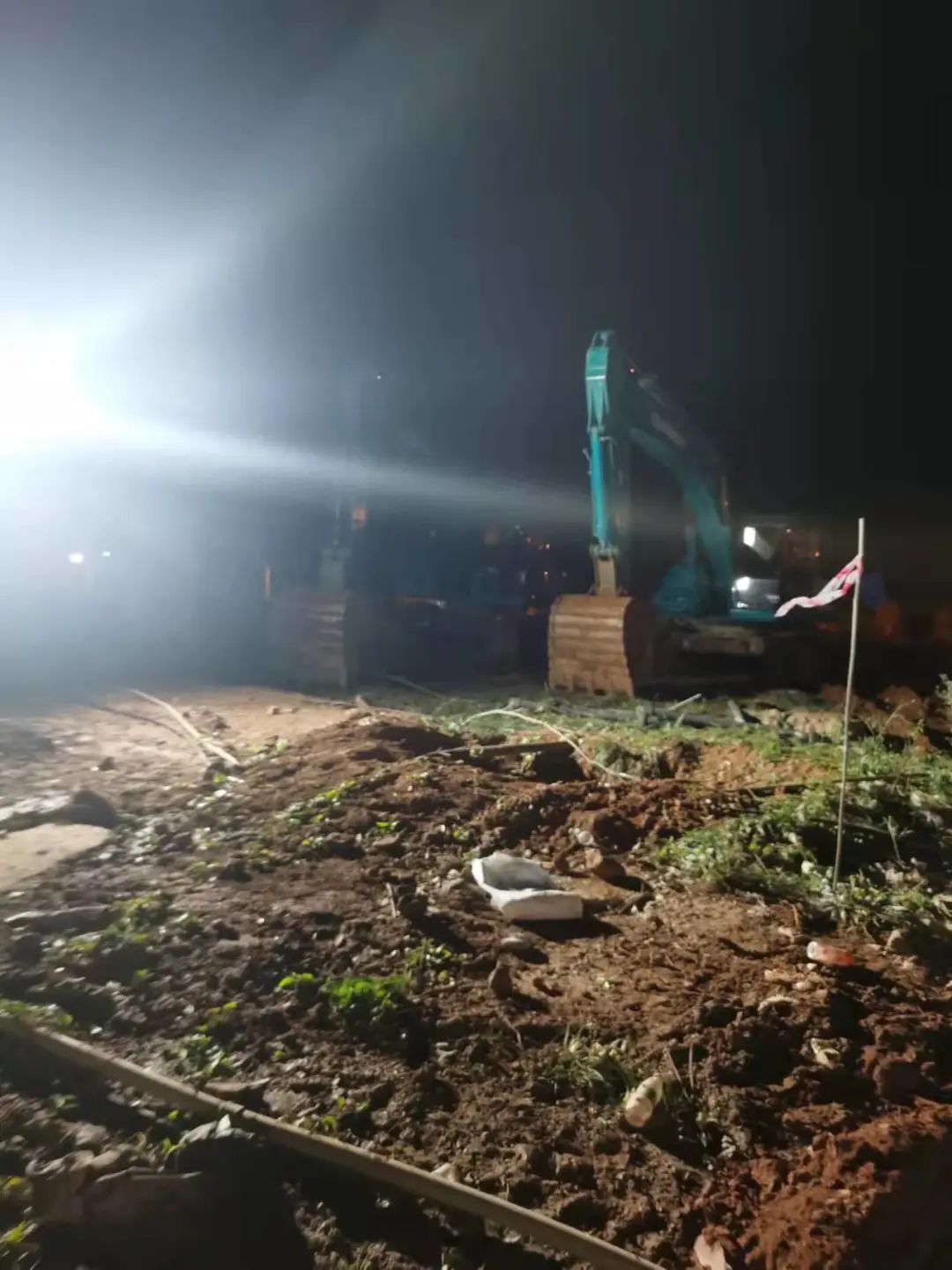 冲锋一线显继续！币游国际智能挖掘机助力长沙方舱医院建设