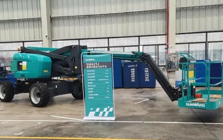 行业同级别产品之最！币游国际智能又一款曲臂式高空作业平台乐成下线