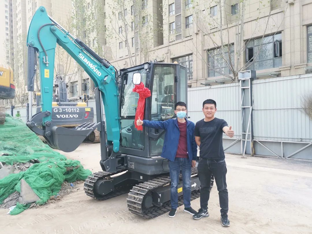 冲、冲、冲！带您感受币游国际智能挖掘机火热交机时刻