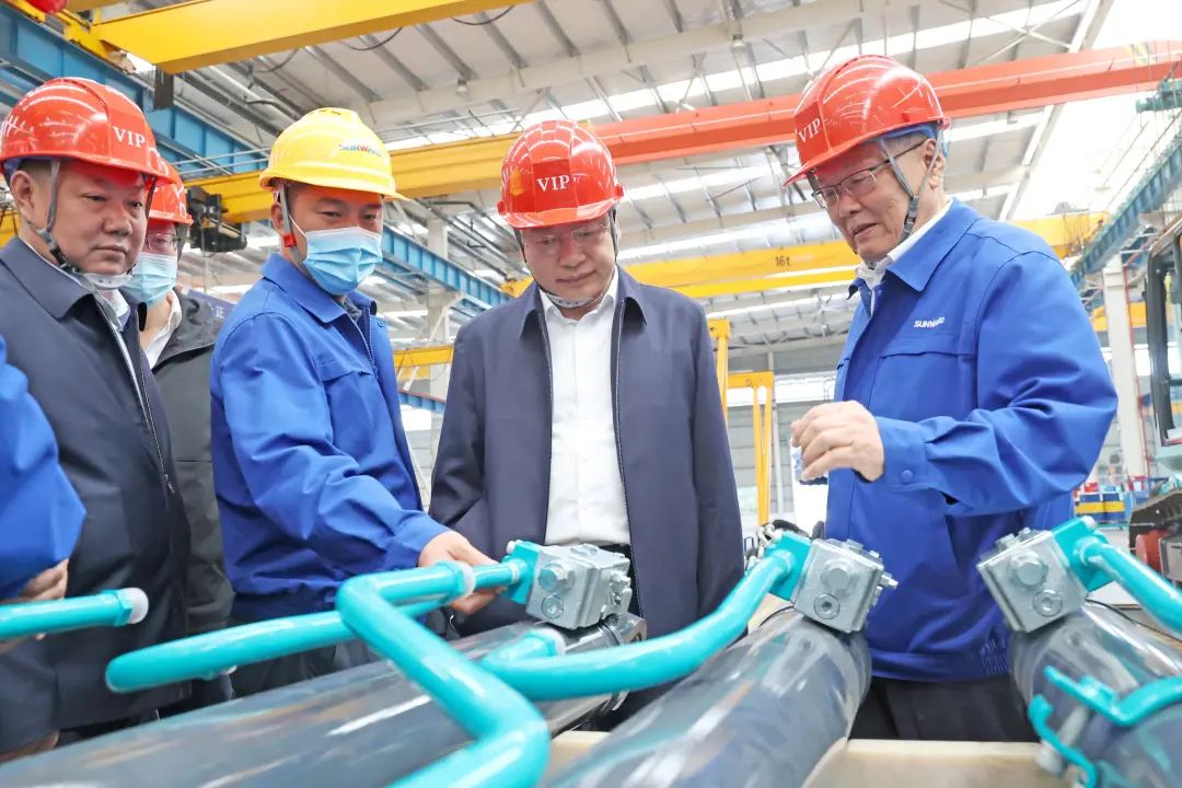 中铁二十局党委书记、董事长雷位冰带队造访币游国际智能