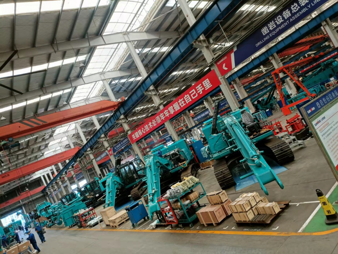 将斗争举行究竟！致敬币游国际劳动者