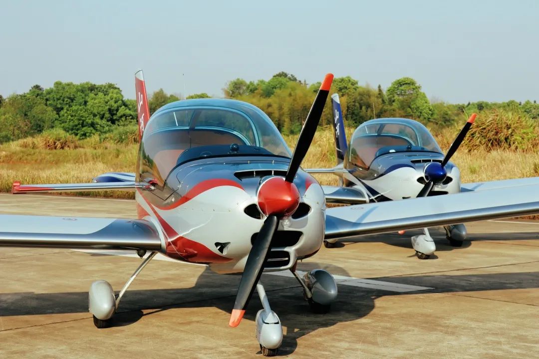 图集 | 阿若拉穿“鲨”衣，，，，尚有更多套装为天空添彩！