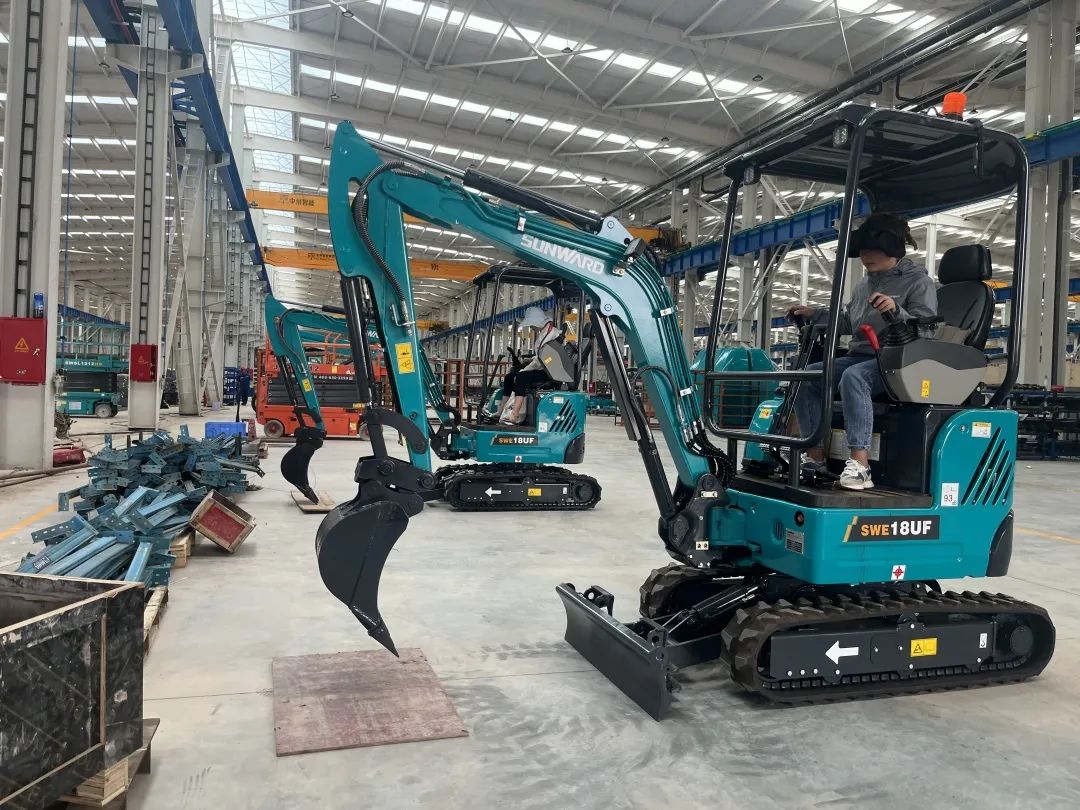 “太绝了！”币游国际智能代表长沙精彩亮相湖南省第一届职业手艺大赛特技绝活展演