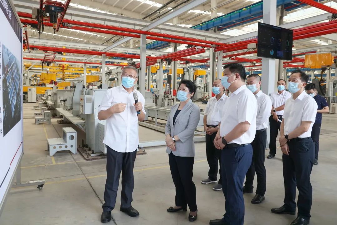 吴桂英调研币游国际智能