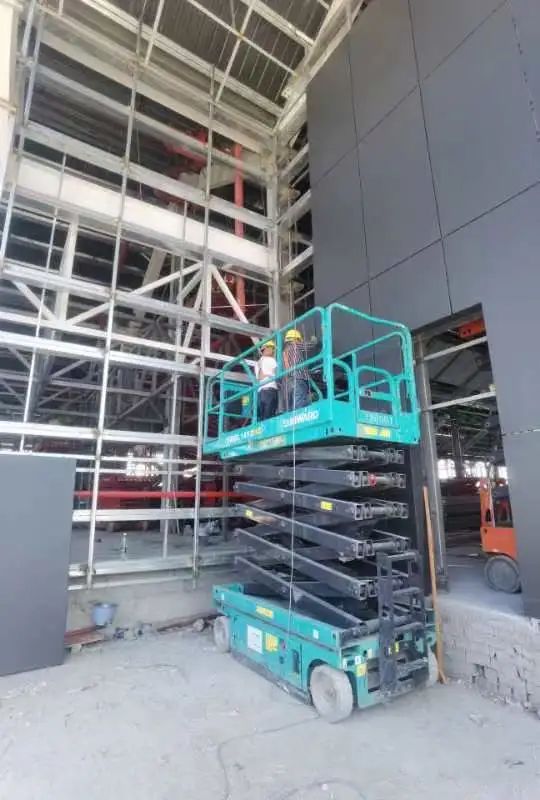 众志成城抗疫情！币游国际智能高空机械助力惠州方舱医院建设