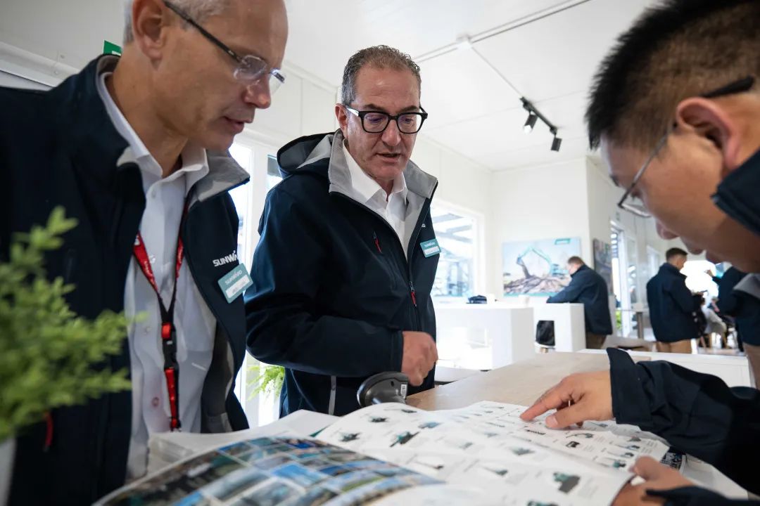 Bauma 2022 | 一连加码欧洲高端市。。。。。。，，“币游国际绿”闪灼德国慕尼黑