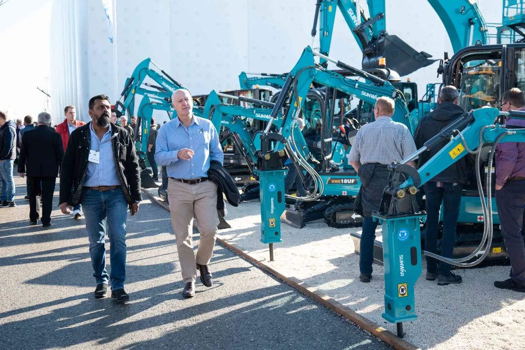 Bauma 2022 | 一组火热现场图带您重温币游国际智能德国宝马展之旅