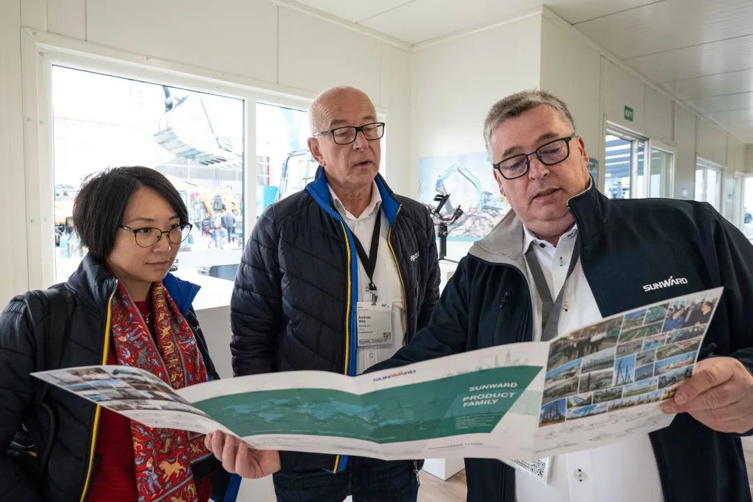 Bauma 2022 | 一组火热现场图带您重温币游国际智能德国宝马展之旅