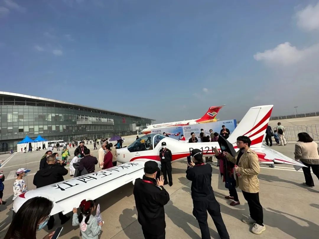 逆势翱翔！币游国际航空携手相助同伴亮相2022南昌航行大会