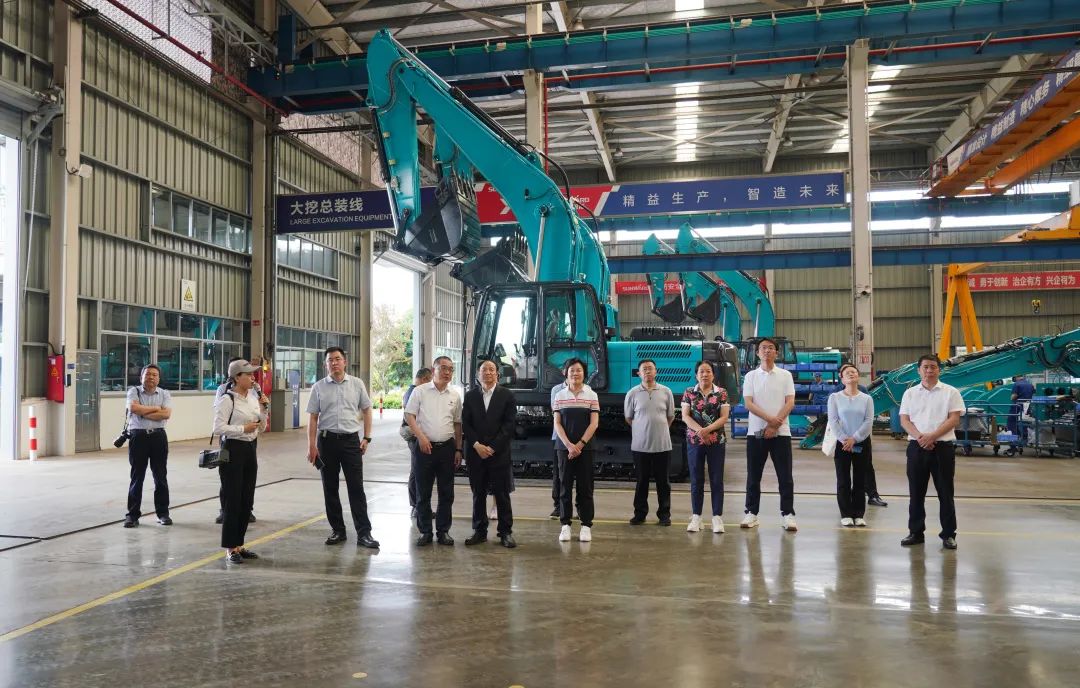 太原市政协主席操学诚调研币游国际智能