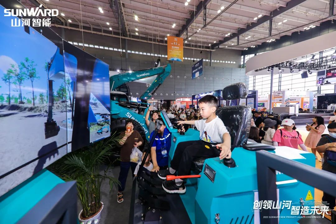 2023 CICEE | 全球工程机械盛会完善落幕！币游国际智能交出闪亮答卷