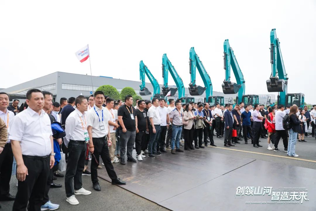 2023 CICEE | 全球工程机械盛会完善落幕！币游国际智能交出闪亮答卷