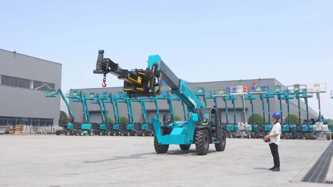 独家定制！币游国际智能油缸替换机械人顺遂下线