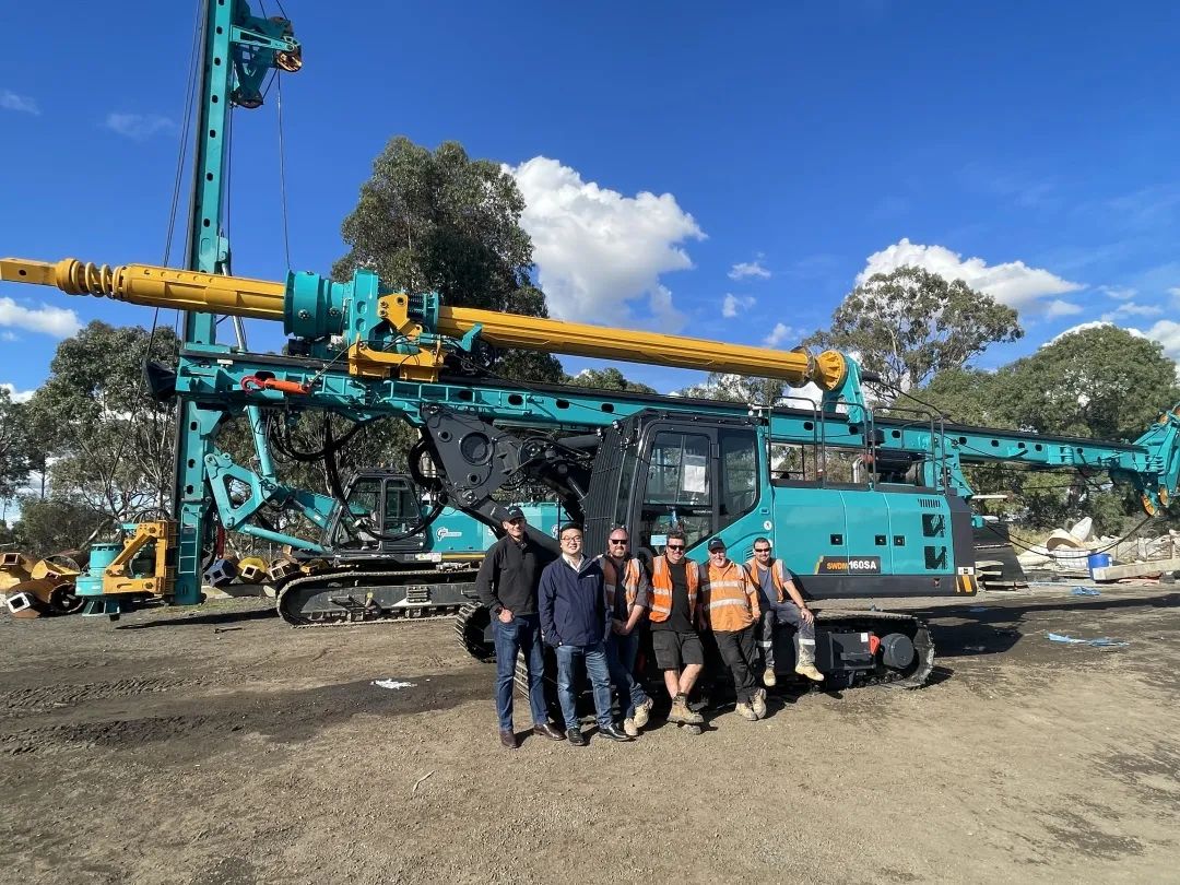 劳动庆幸，，，，创立伟大！纪录那些通俗且伟大的劳动瞬间