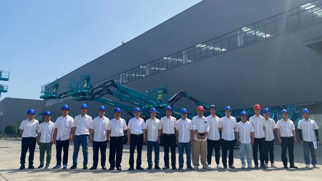 新能源家族再添“新丁”！币游国际智能三款电动臂式高空作业平台齐下线