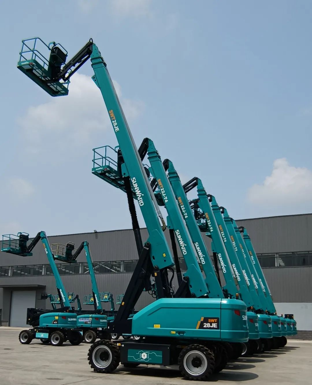 新能源家族再添“新丁”！币游国际智能三款电动臂式高空作业平台齐下线