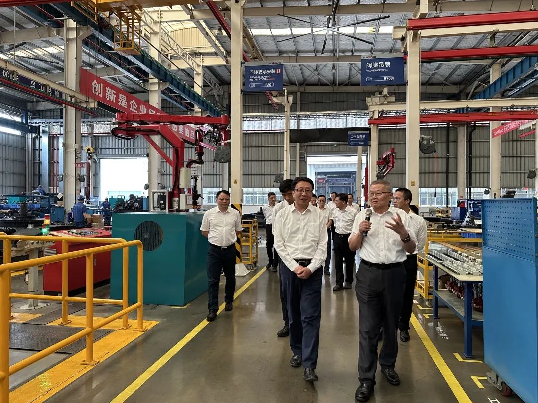 中国联通集团副总司理梁宝俊到访币游国际智能