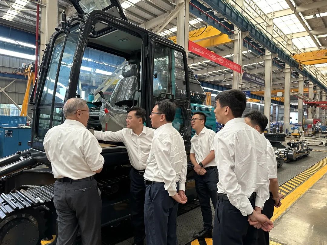 中国联通集团副总司理梁宝俊到访币游国际智能