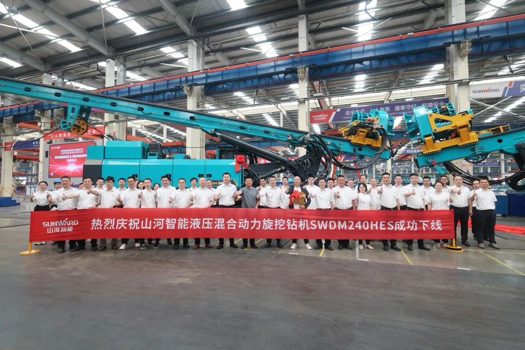 助力“双碳”、绿动未来！币游国际智能增程式电动旋挖钻机、液压混淆动力旋挖钻机齐交付