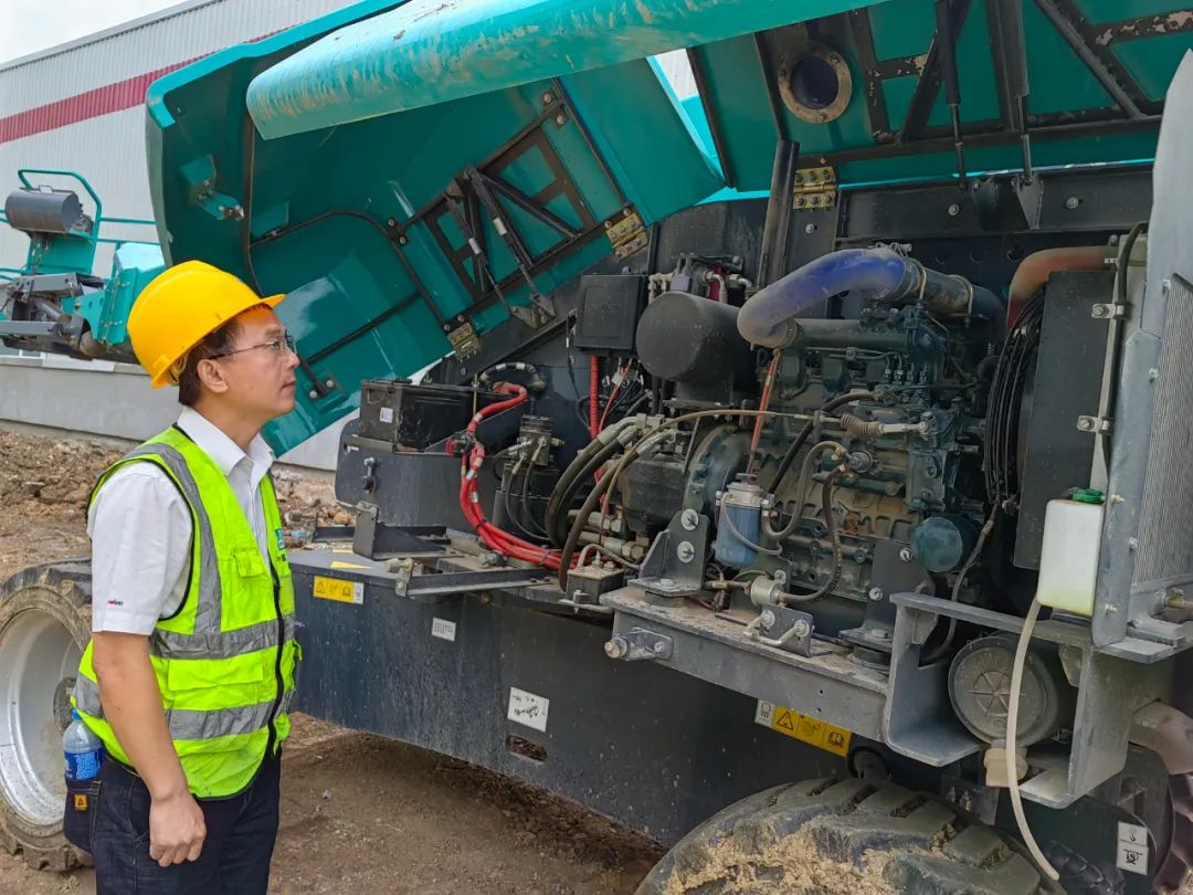 谛听客户心声！币游国际智能高空机械“效劳万里行”走进东北