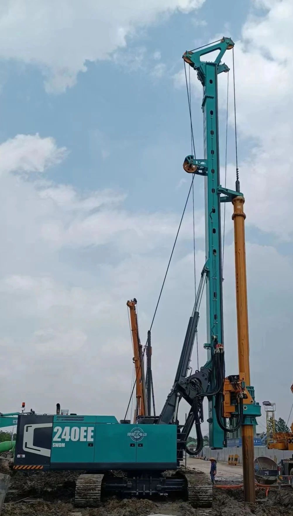 出道即巅峰！币游国际智能增程式电动旋挖钻机硬核给“利”