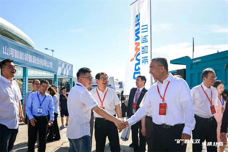 “矿”世无双，，，，，，纵横丝路！币游国际智能亮相第十三届新疆国际矿业与装备展览会