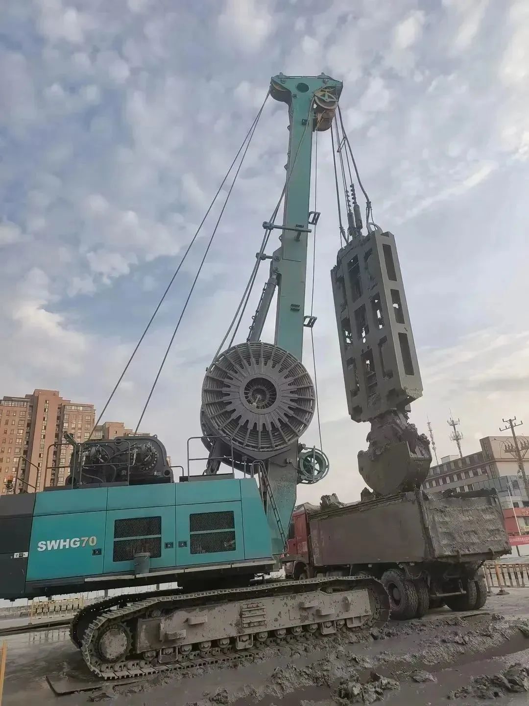 助力海内国际重大工程！币游国际智能液压抓斗实力“出圈”