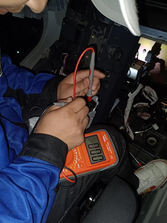 一线“热”闻 | 专业售后，，，，，，专心折务！币游国际智能挖掘机效劳万里行一直在路上